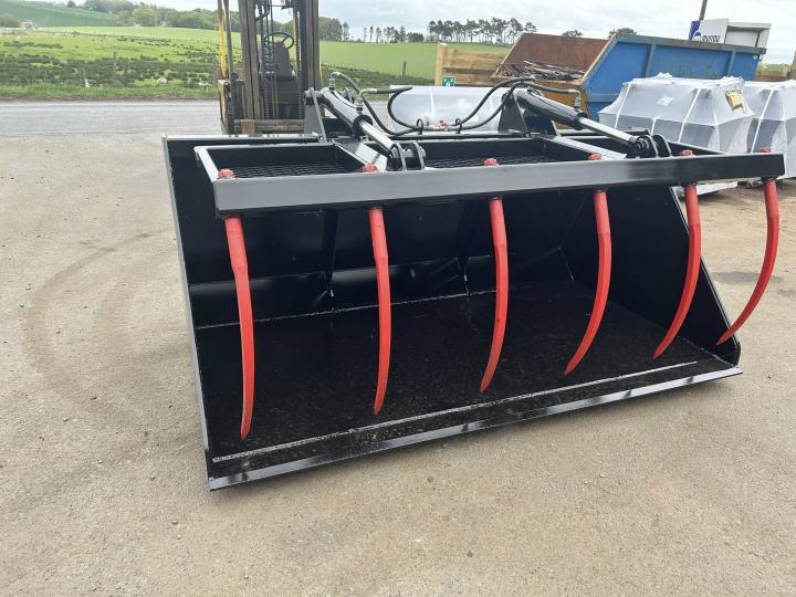 8' Bucket and Grab with pin and cone brackets