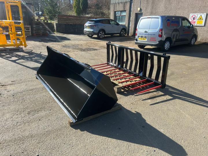 LD Muck Fork and LD GP Bucket with Euro brackets