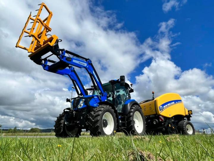 Agricar customer with a Murray Machinery big bale stacker