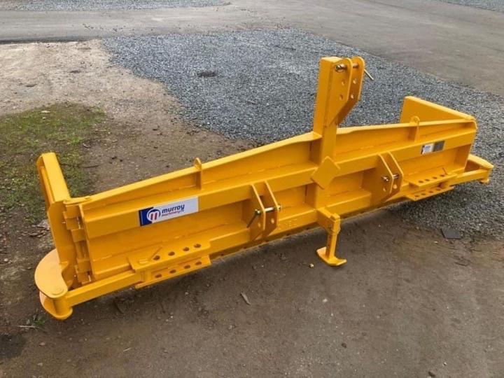 Dozer blade with front linkage