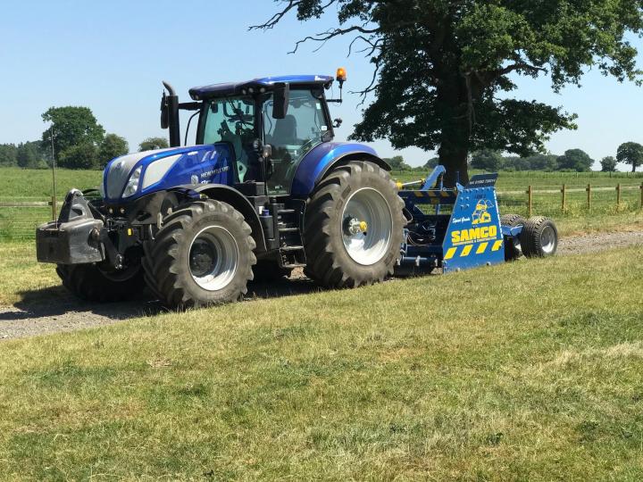 Customized Gravel Road Grader