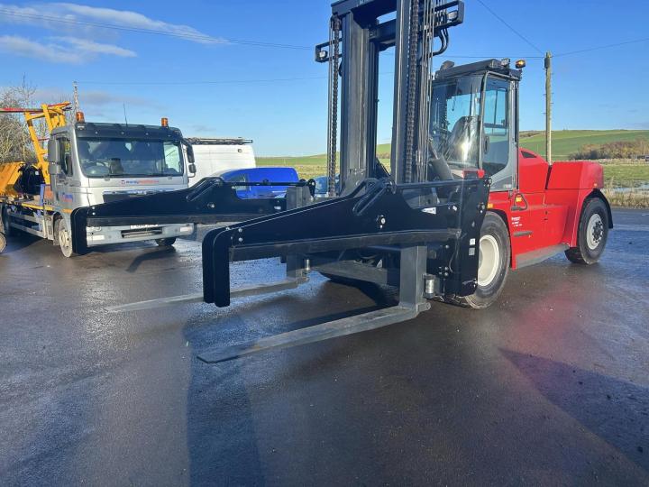 Pipe stabiliser recently fitted to a Kalmar DGC160