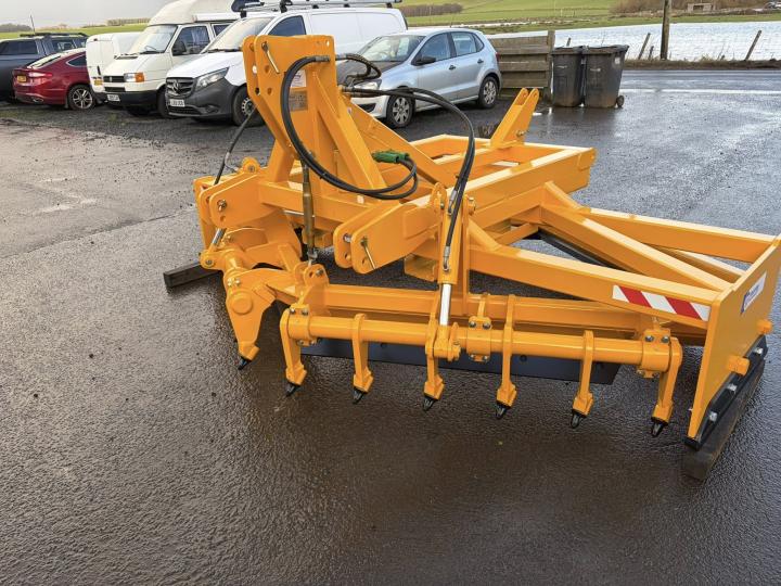3m Gravel Road Grader with ripper teeth, bolt on Hardox and side plates