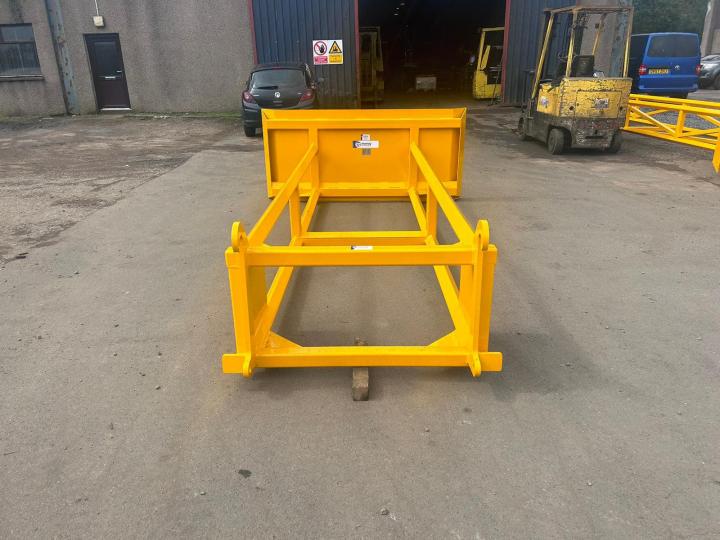 3.8m Grain Pusher with JCB Q-Fit brackets