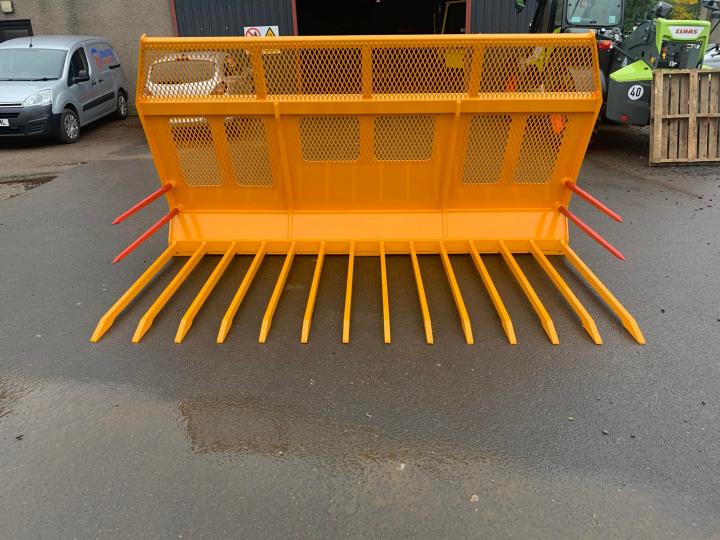 10ft grass fork made recently c/w 1500 mm hardox tines and made to suit pin and cone