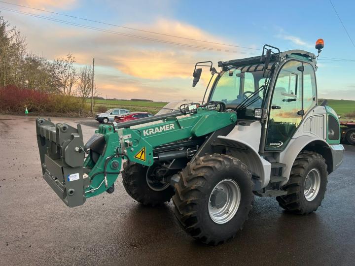 Kramer 35.8T to pick up JCB Q-Fit and hydraulic locking