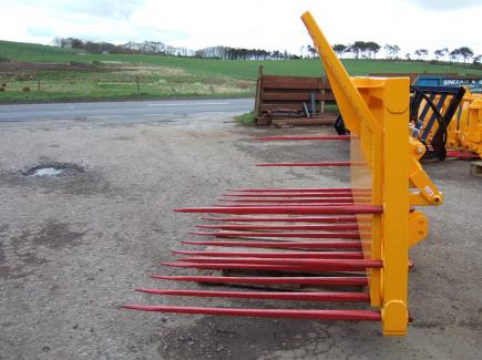 Silage forks and buck rakes from Murray Machinery for 2017.