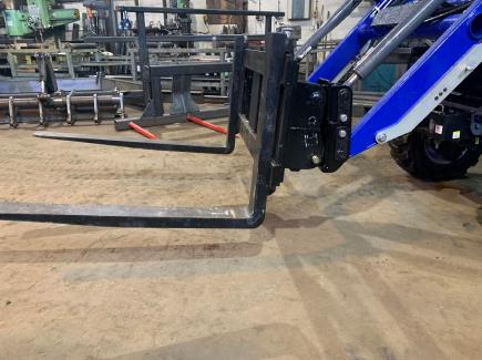Cochet Compact Loader Quick Hitch