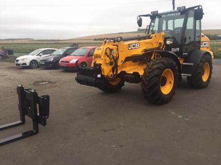 JCB quick hitch conversion