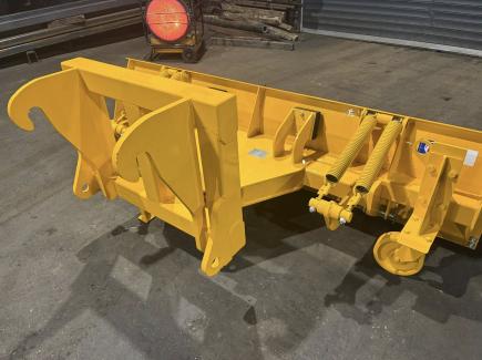 550mm x 2150mm Manual Slew Snow Blade with blade spring back and JCB 2CX Hooks