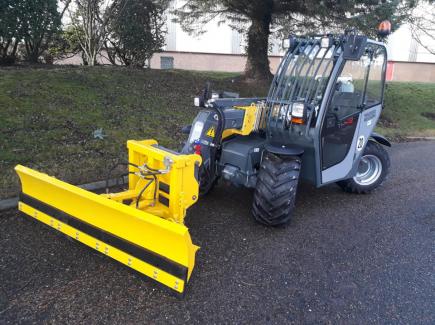 Snow Blade fitted to Wacker Neuson Telehandler