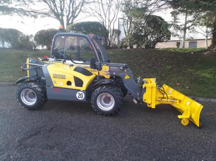 Snow Blade fitted to Wacker Neuson Telehandler