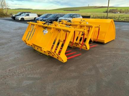 2 x Muck Fork and Top Grabs and 1 x 2.5 ton Hi Tip Grain Bucket