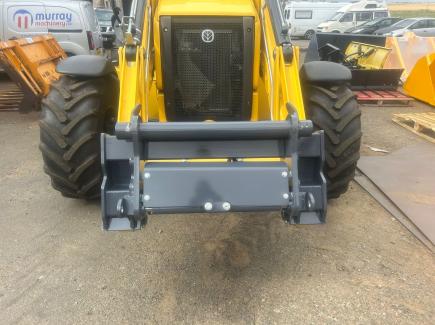 New Holland LB110 quick hitch make to pick up NHLM410 attachments 
