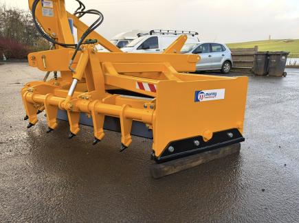 3m Gravel Road Grader with ripper teeth, bolt on Hardox and side plates