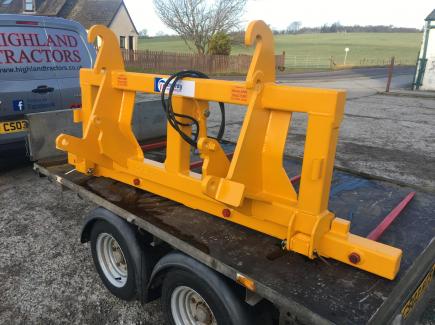 HD double folding bale spike with JCB Q-Fit and Euro brackets.