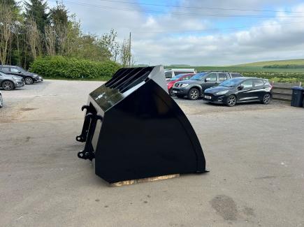 9' wide, 4.5 cub.m Hi-Tip Grain Bucket