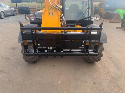 JCB 525-60 to pick up Euro attachments cw hydraulic locking