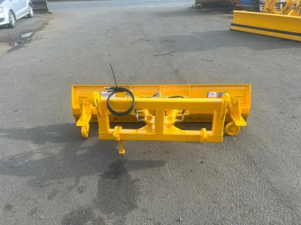 450mm x 1800mm Hydraulic Slew Snow Blade with Euro brackets