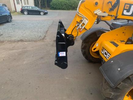 JCB 525-60 to pick up Euro attachments cw hydraulic locking