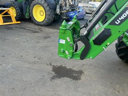 MXU408 to pick up Matbro attachments