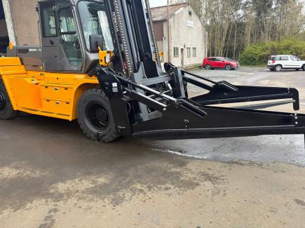 Pipe Clamp for 16 ton Hyundai