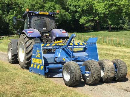 Customized Gravel Road Grader