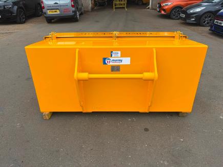 Fallen Stock Bucket with Manitou brackets