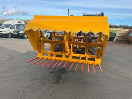 6' 5 Shear Grab with JCB Q-Fit brackets