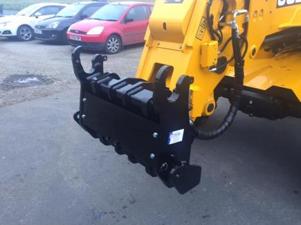 JCB quick hitch conversion