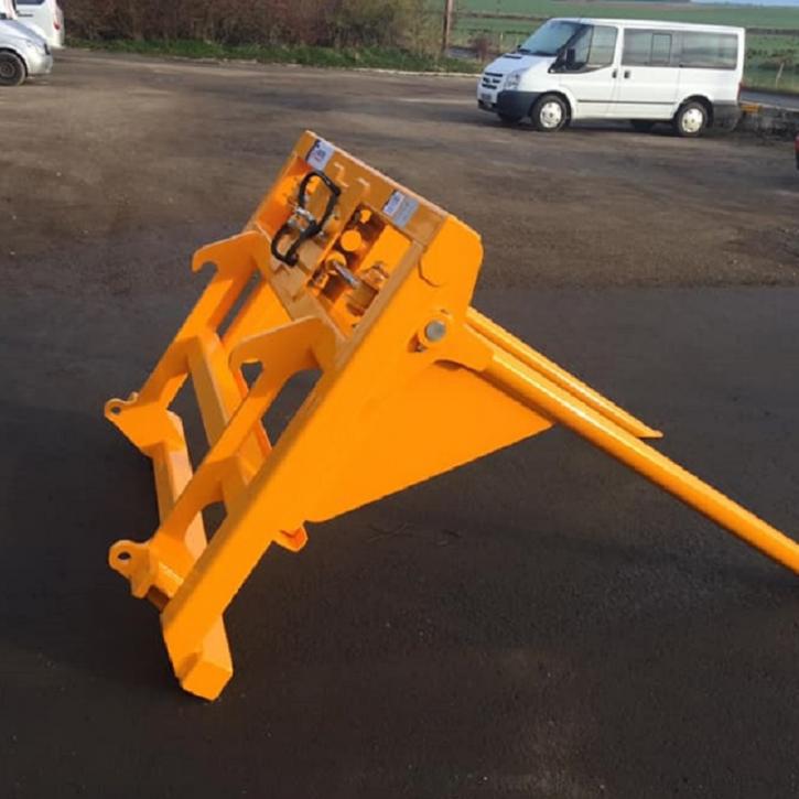 Hydraulically adjustable Big Bag Lifter