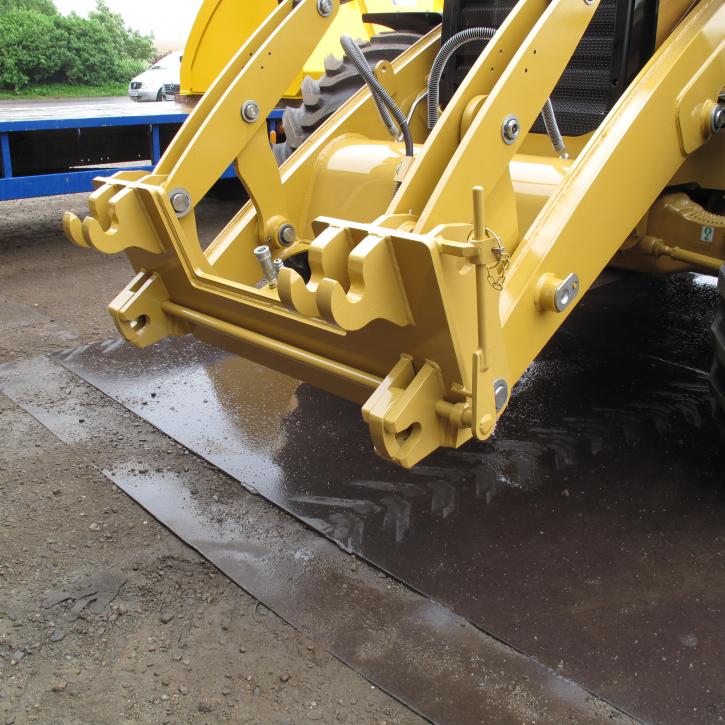 CAT 434E Quick Hitch