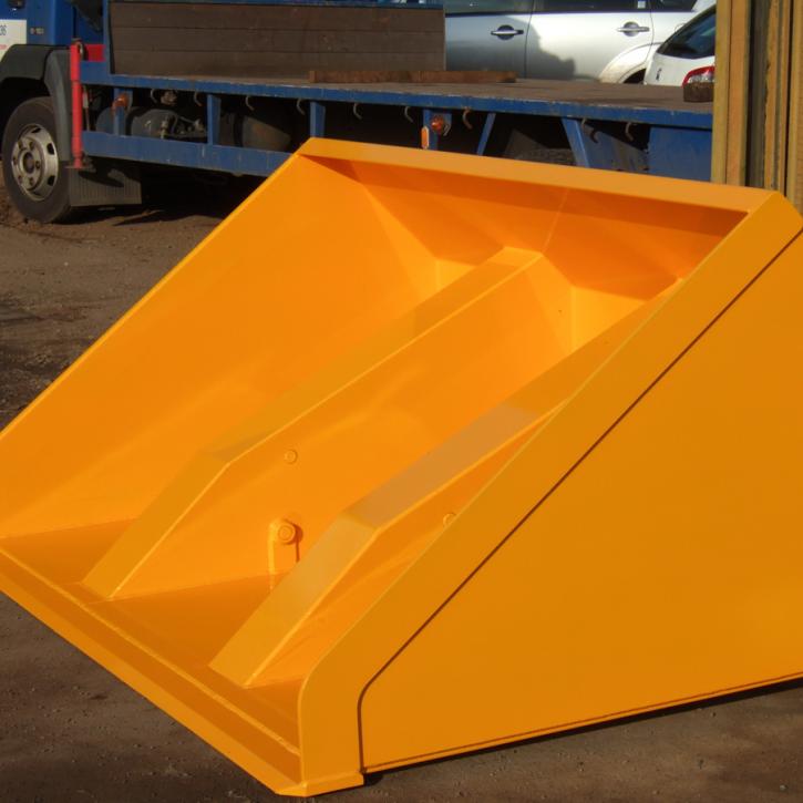 Fork Lift Drive in Grain Bucket