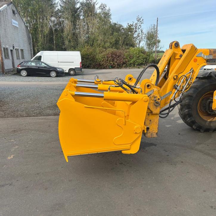 6' 5 Shear Grab with JCB Q-Fit brackets