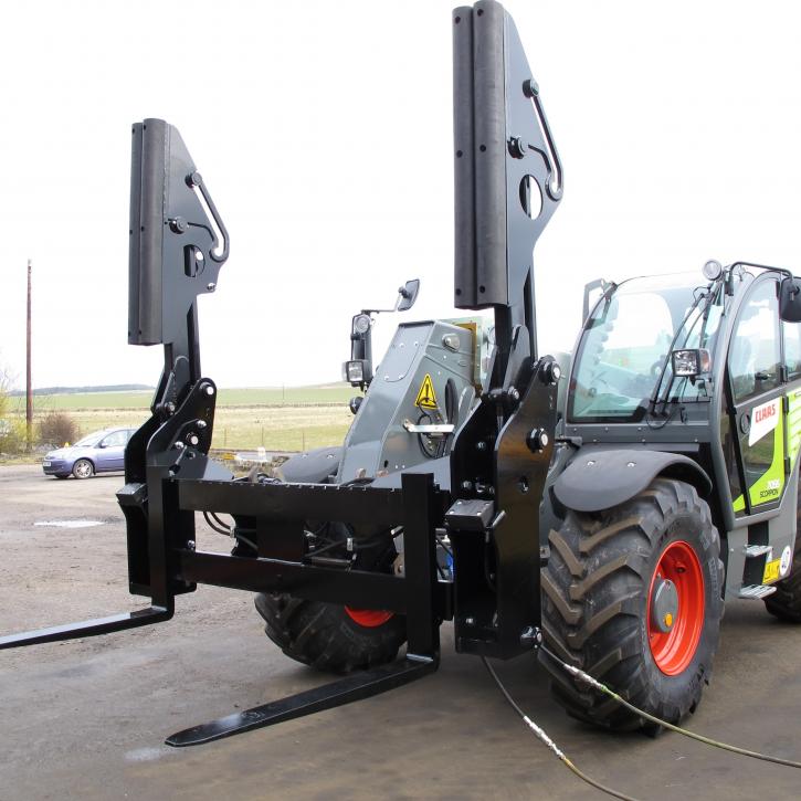 Pipe Stabilising Clamp on Claas Telehandler