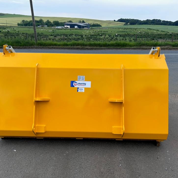 8' grain bucket  with pin and cone brackets and with bucket brush