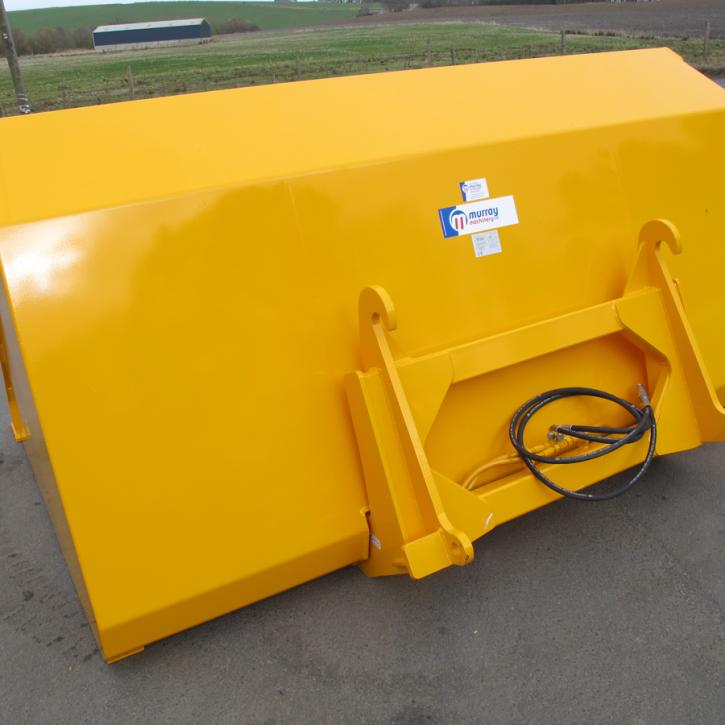 9' wide 4 cub m Hi - Tip Bucket