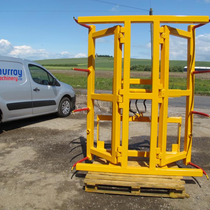 Square Bale Stacker - version for stacking 2 Heston or 4 round bales at a time.