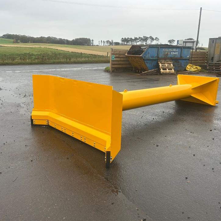 4m Grain Pusher with JCB Q-Fit brackets