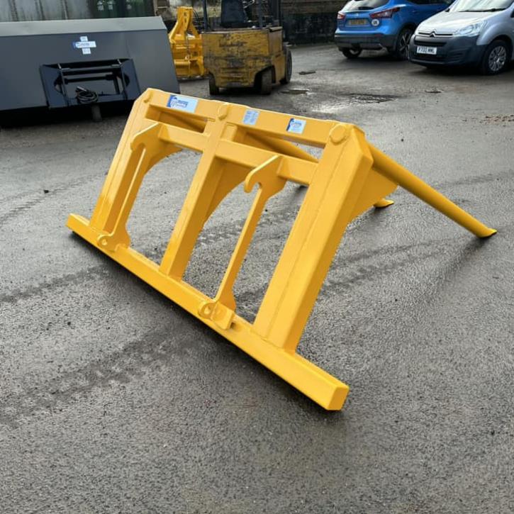 Big Bag Lifter - 6 x 600KG bags - POA