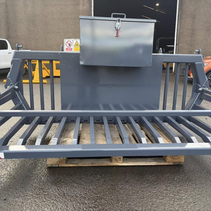 2.4m wide HD Hydraulic Tipping Stone Fork with 40mm Hardox tines and tool box