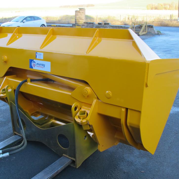 Side Tipping Bucket c/w Chute Extension