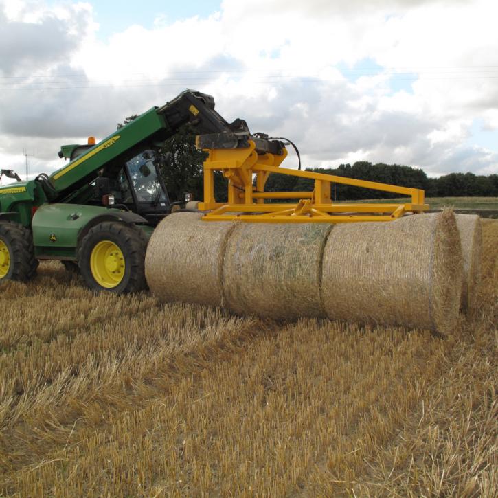 Square Bale Stacker - version for stacking 3 Heston or 6 round bales at a time.