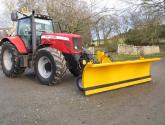 850mm x 2450mm Hydraulic Slew Snow Blade with pneumatic castors