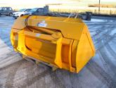 Side Tipping Bucket c/w Chute Extension