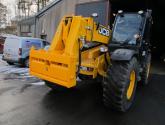 JCB 5650 - Pin & Cone Quick Hitch Adapter