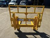 4 ton Pallet Forks with guard and Volvo Hooks