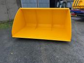2.5 ton Grain Bucket c/w Pin and Cone brackets