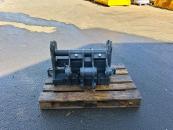 Kramer 356 to Manitou Quick Hitch Adaptor c/w Hydraulic Locking