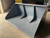 8’, 2-ton, 2.8 cub.m c/w Pin and Cone brackets 